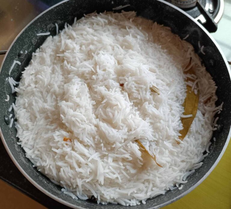 Rice become boiled to make veg fried rice