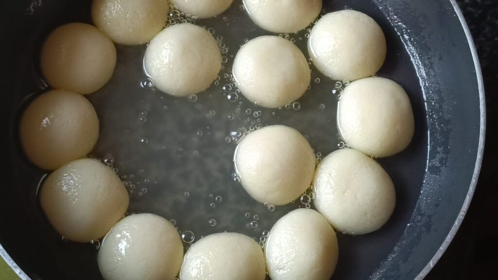 Bengali rasgullas are perfectly swelled up